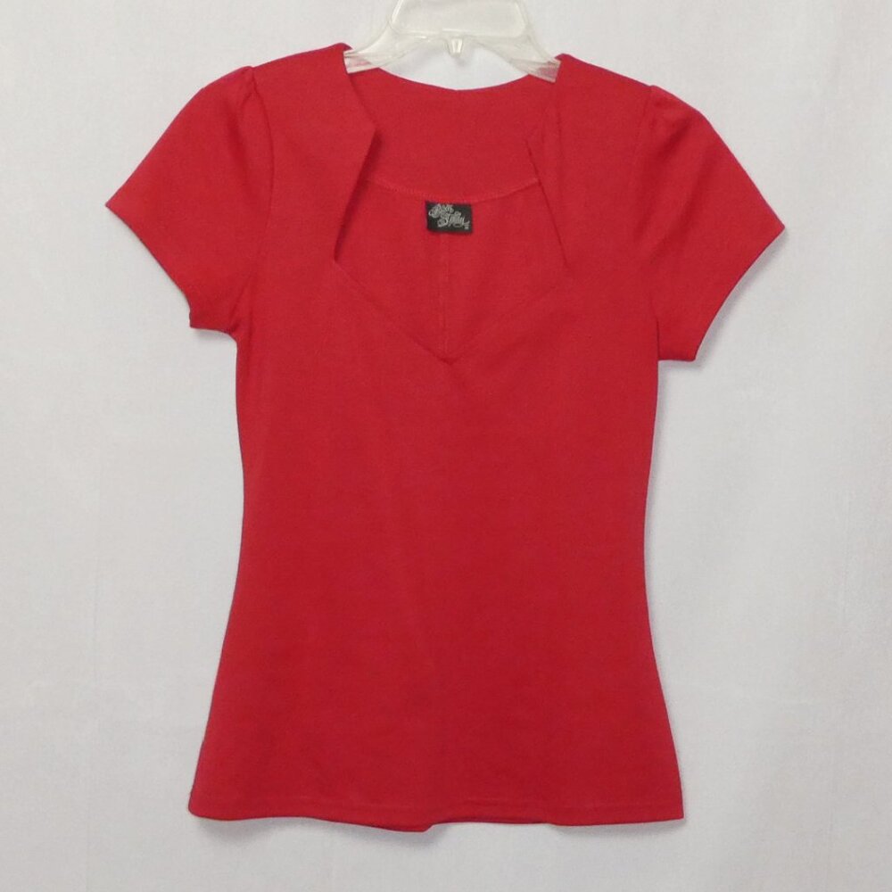 Red RockSteady Sophia Sweetheart Neckline, Fitted, Short-Sleeve Top